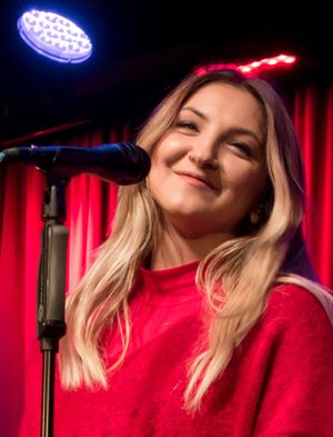 Julia Michaels