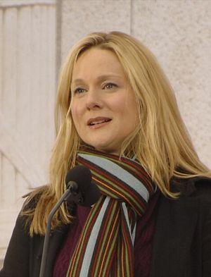 Laura Linney