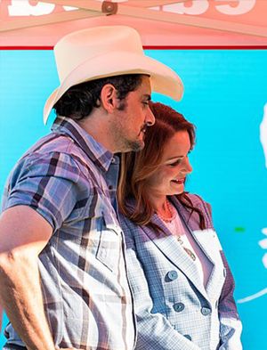 Brad Paisley and Kimberly Williams-Paisley