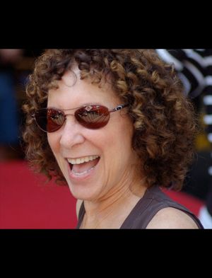 Rhea Perlman